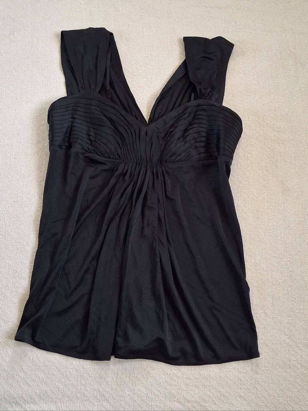 bcbgmaxazria pleated sleeveless black top medium gothic coquette y2k